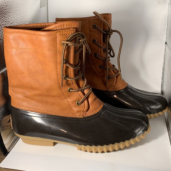 The Original Duck Boots size 8 - Picture 2 of 4